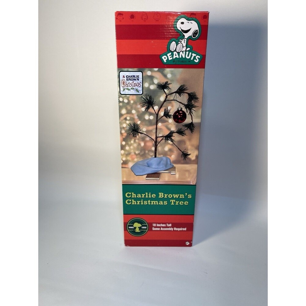 NEW !! Christmas Tree "CHARLIE BROWN" ~  24" Tall ~ Includes Blue Blanket